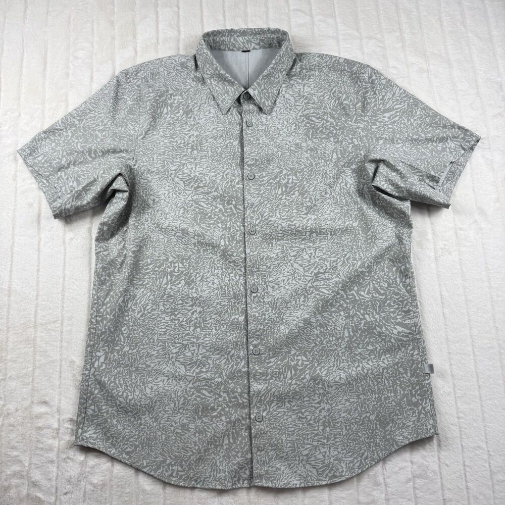 Lululemon Airing Easy Short Sleeve Button Front Men XL All Over Print Geometric